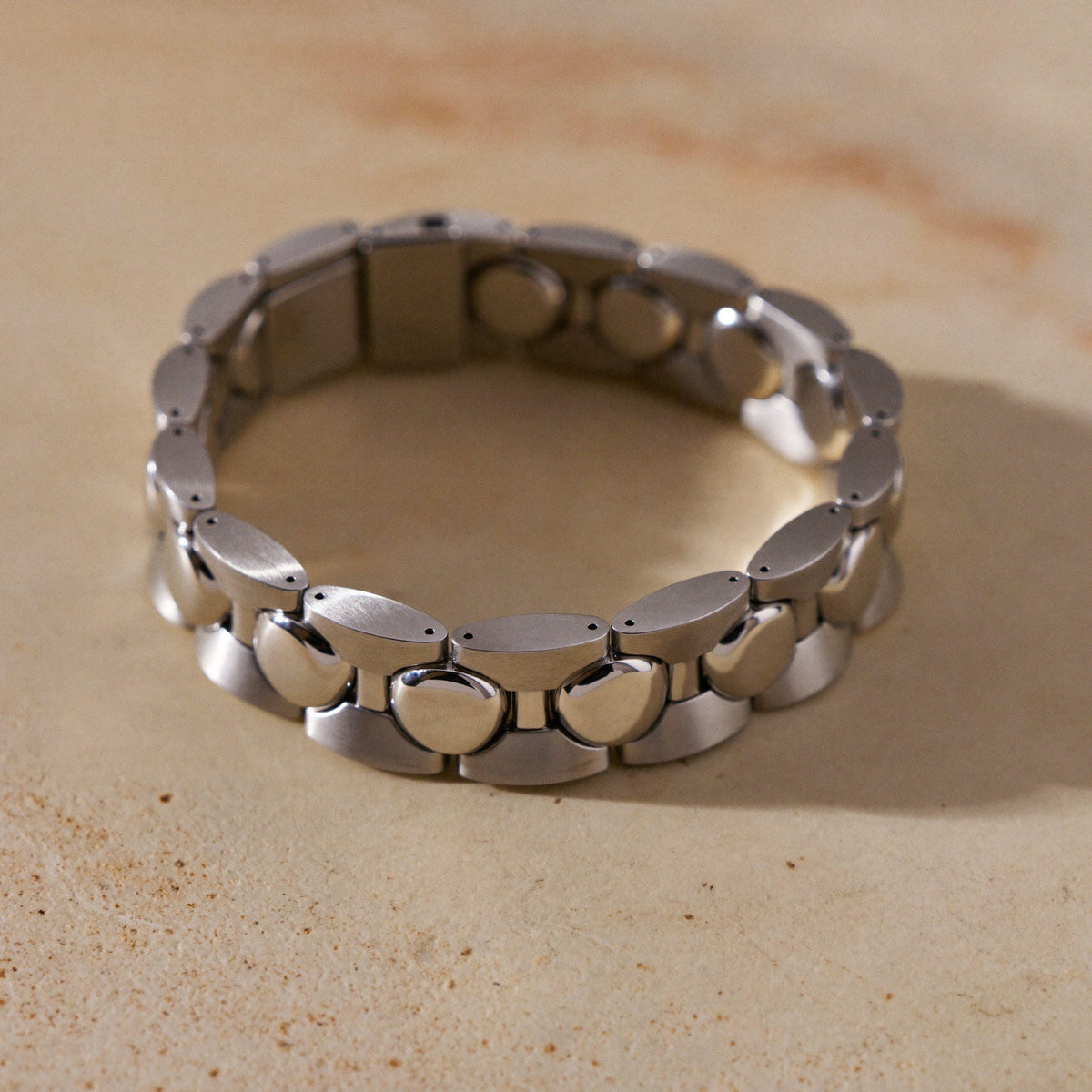 Bracelet à maillons arrondis en acier — Maison Noirmont Image