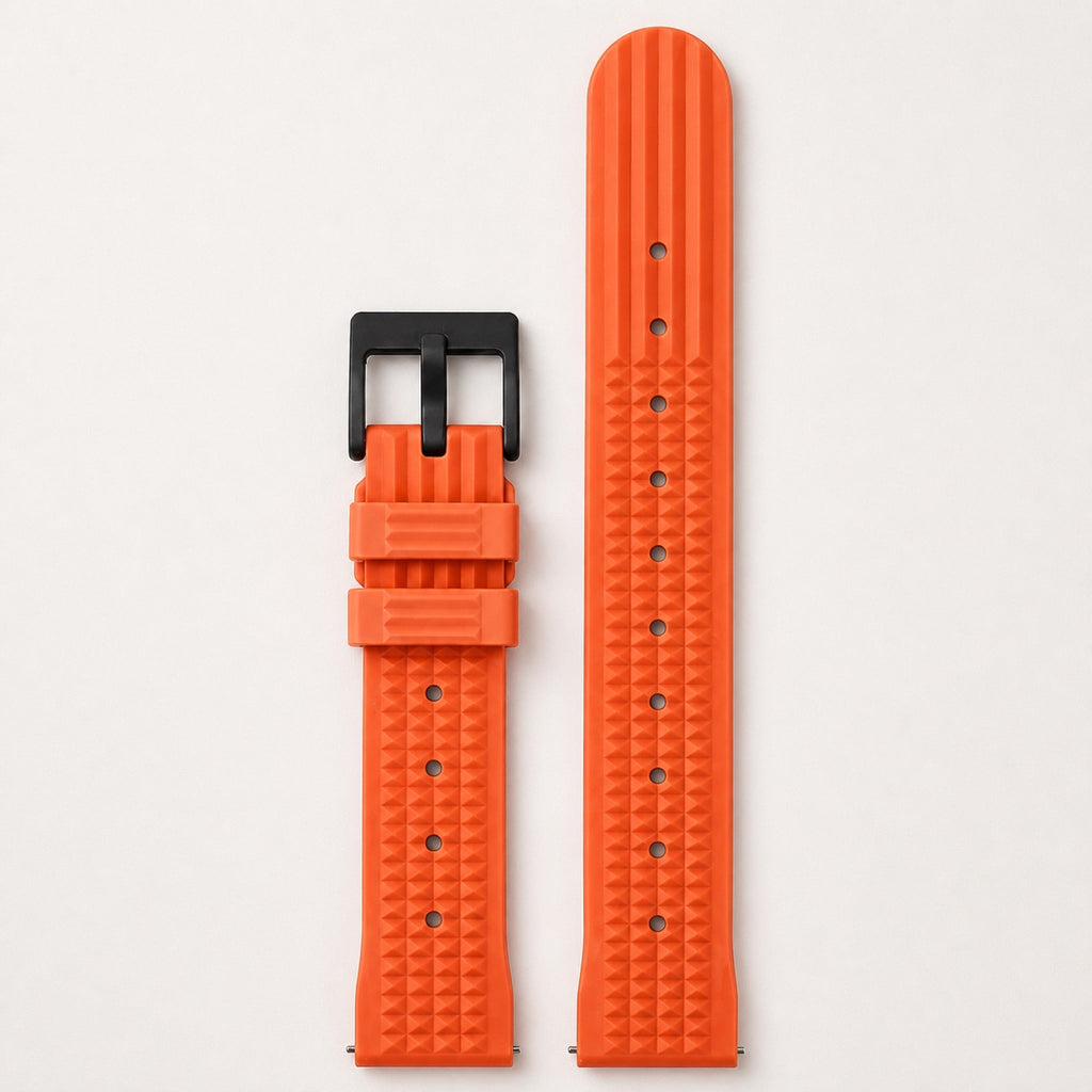 Bracelet caoutchouc gaufré — orange, motif gaufré et boucle ardillon noire — Maison Noirmont