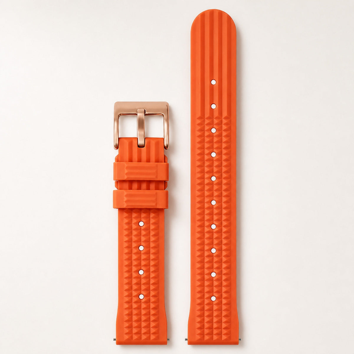 Bracelet caoutchouc gaufré — orange, motif gaufré et boucle ardillon or rose — Maison Noirmont