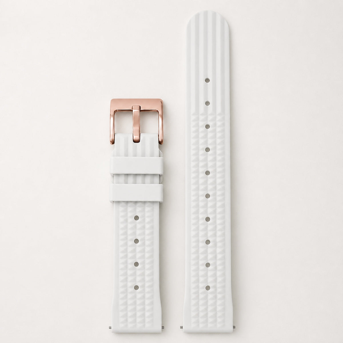 Bracelet caoutchouc gaufré — blanc, motif gaufré et boucle ardillon or rose — Maison Noirmont