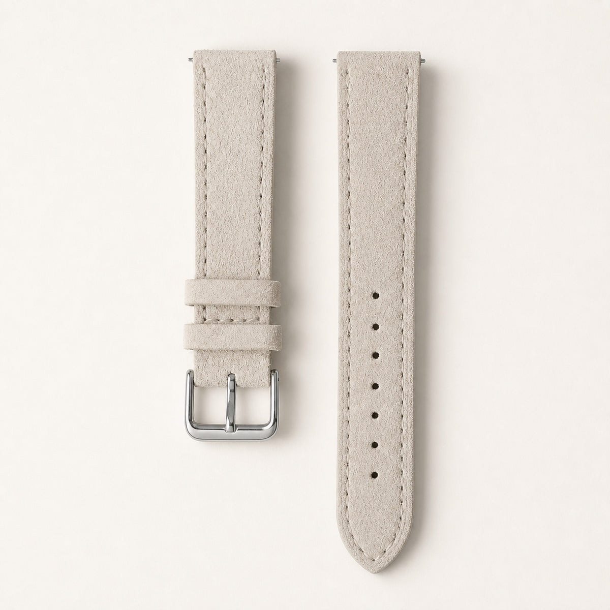 Bracelet cuir daim beige, boucle argentée — Maison Noirmont