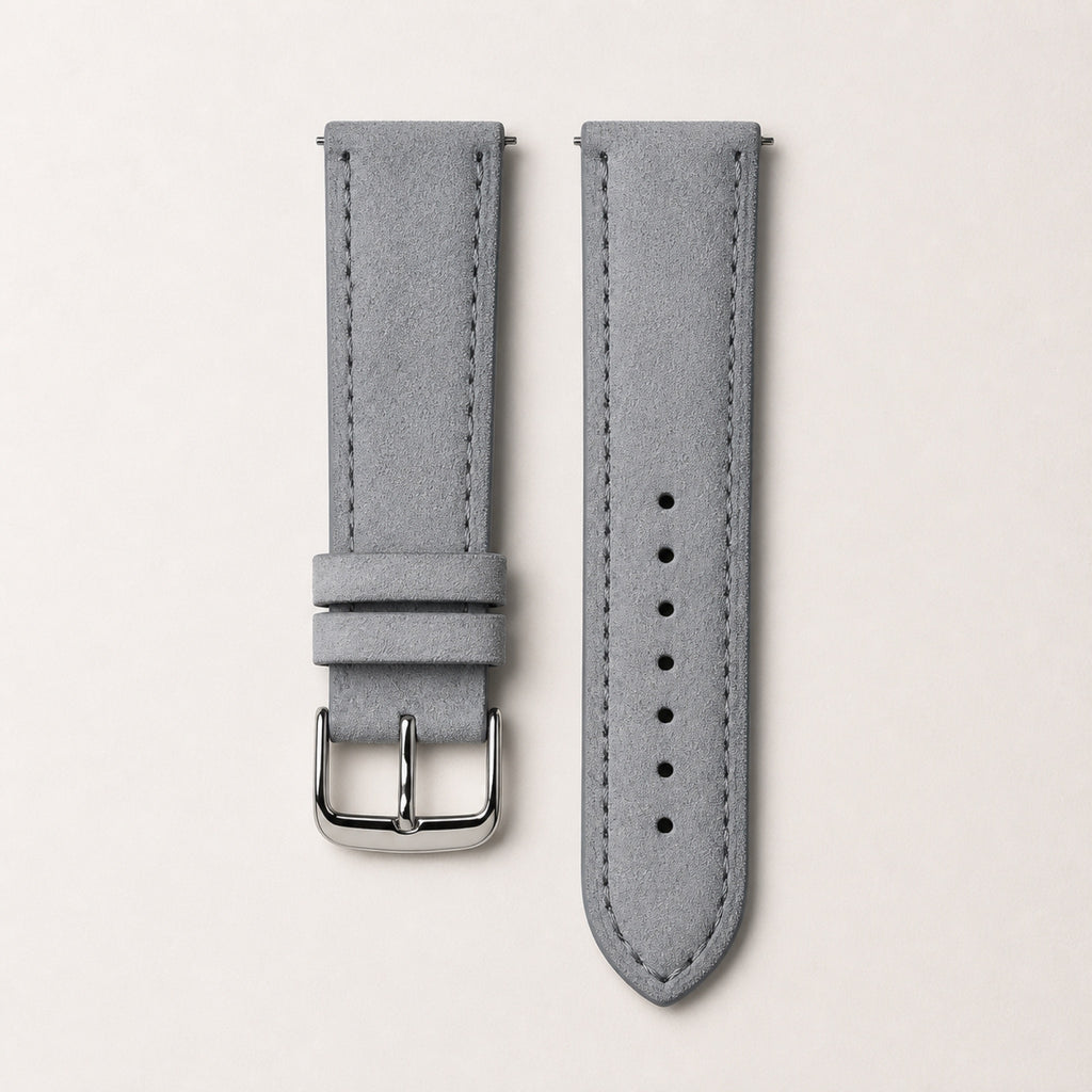 Bracelet cuir daim gris, boucle argentée — Maison Noirmont