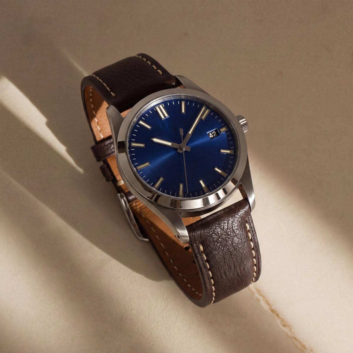 Quarante-et-Un — cadran bleu, bracelet cuir — Maison Noirmont