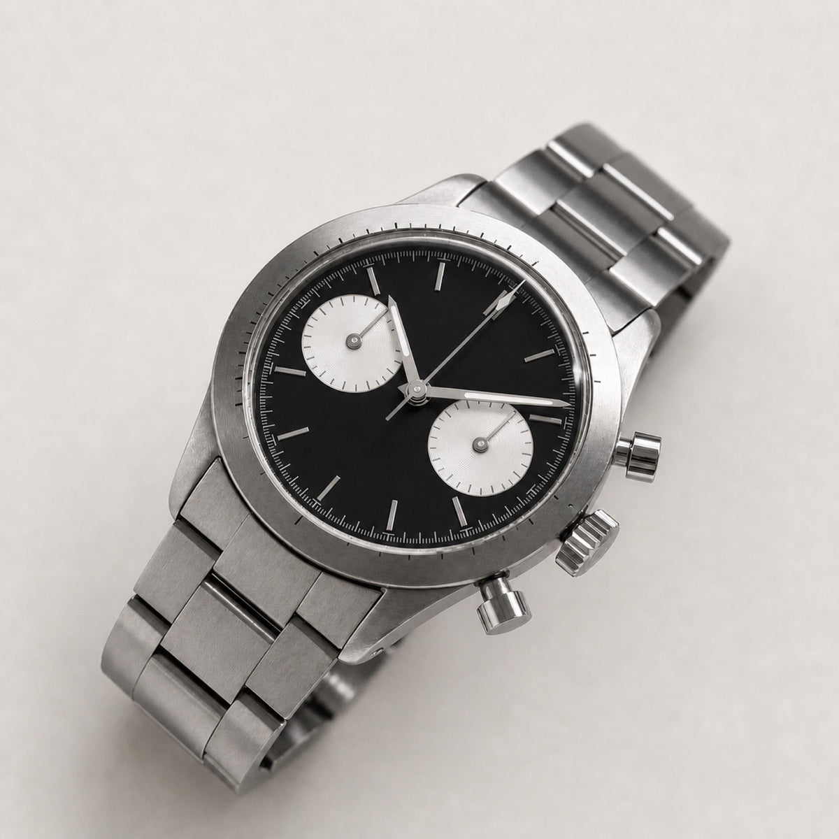 Contre-la-montre — Chronographe panda — Panda inversé · aiguilles acier — Maison Noirmont