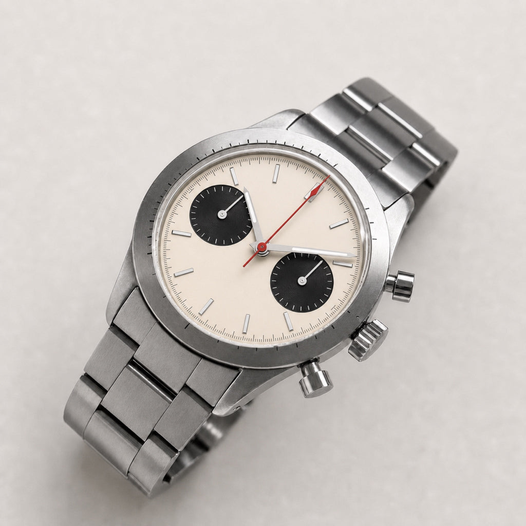 Contre-la-montre — Chronographe panda — Panda ivoire · aiguille rouge — Maison Noirmont