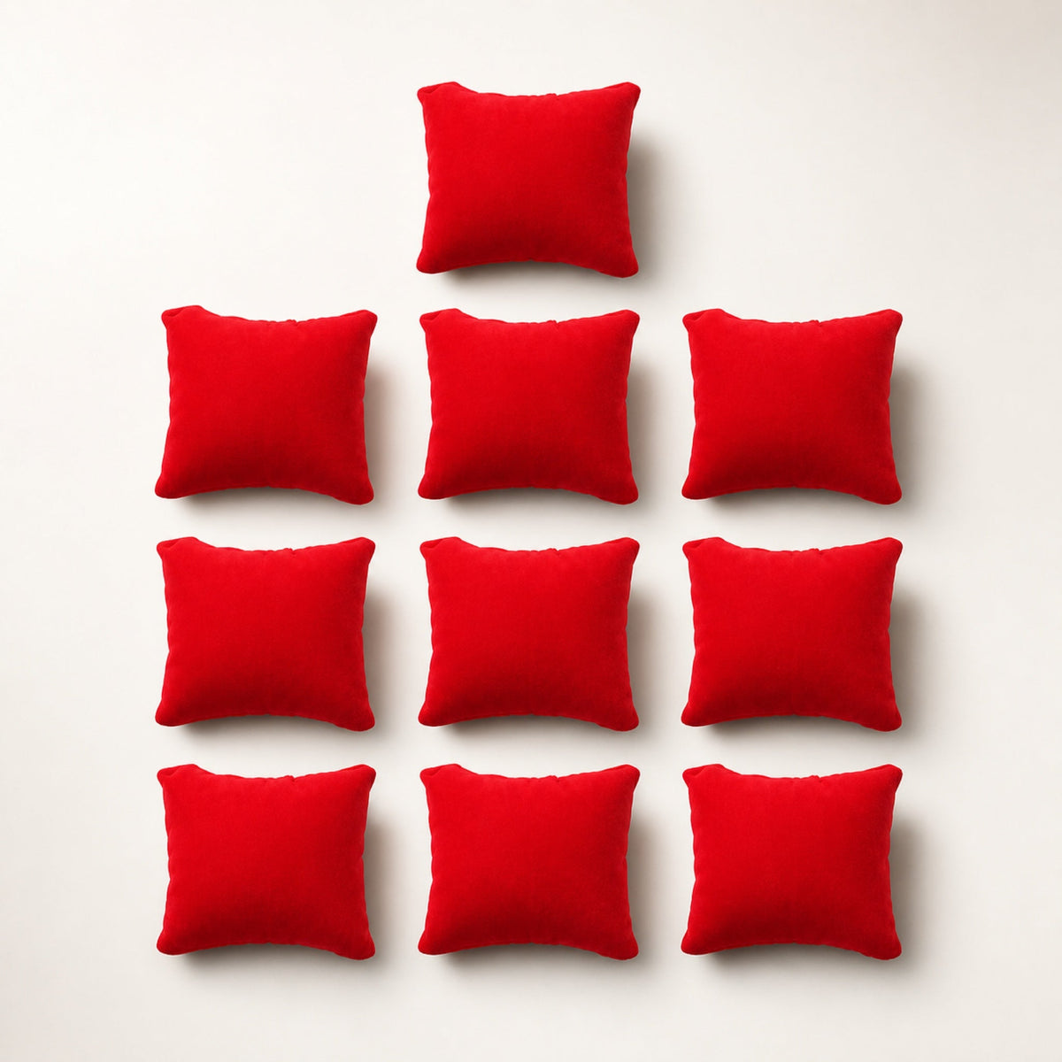 Lot de dix coussins de présentation — rouge — Maison Noirmont