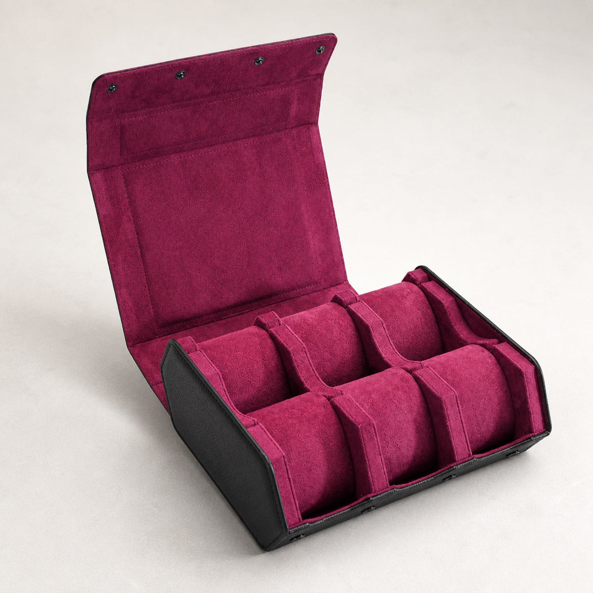 Étui de voyage rigide six montres — extérieur noir et intérieur prune — Maison Noirmont