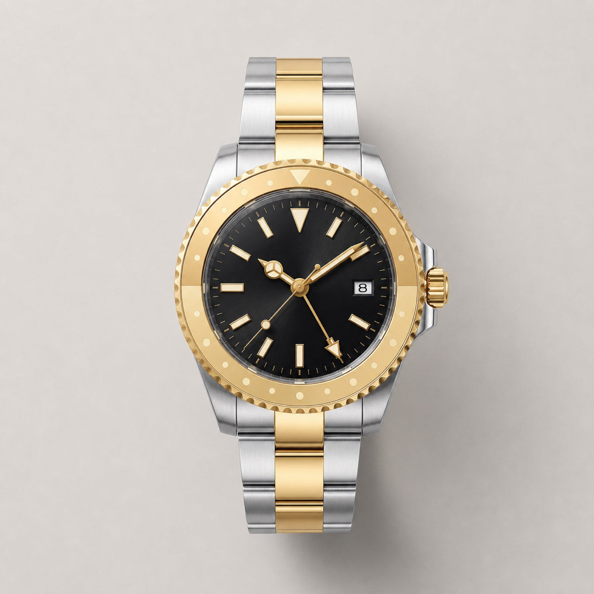 Voyageur Bicolore — GMT automatique, cadran noir et bracelet acier et or trois maillons — Maison Noirmont