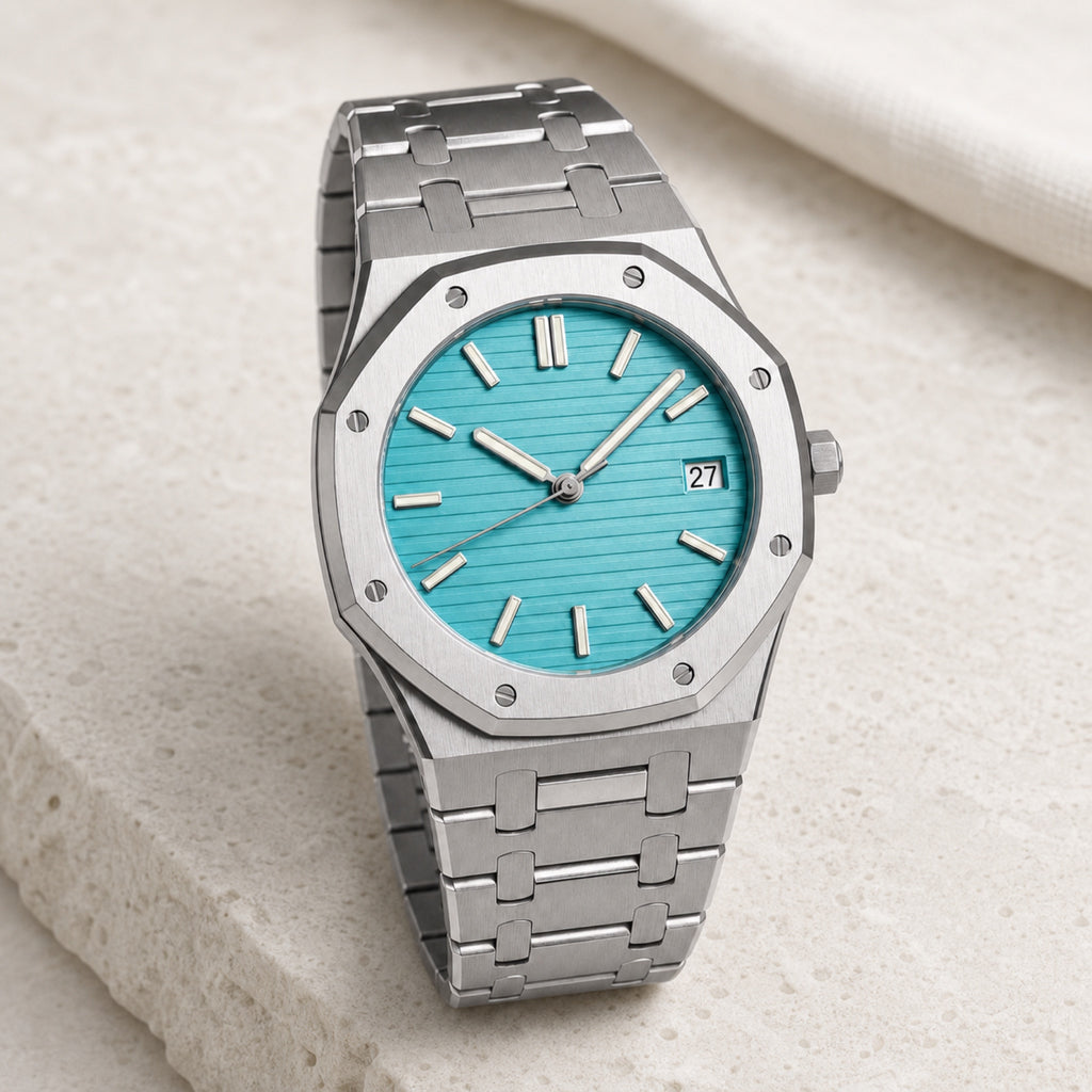Intégrale Turquoise — Sport chic acier — en situation — Maison Noirmont