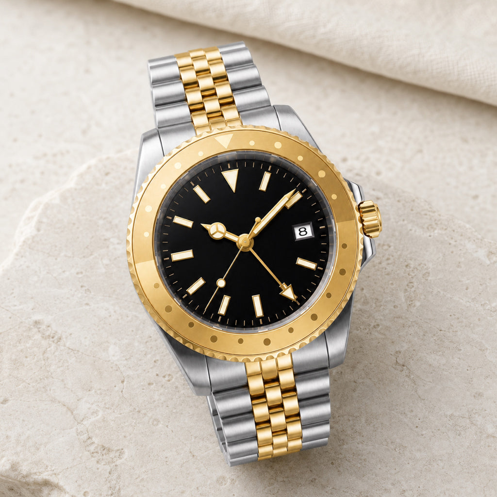 Voyageur Bicolore — GMT bracelet 5 maillons — en situation — Maison Noirmont